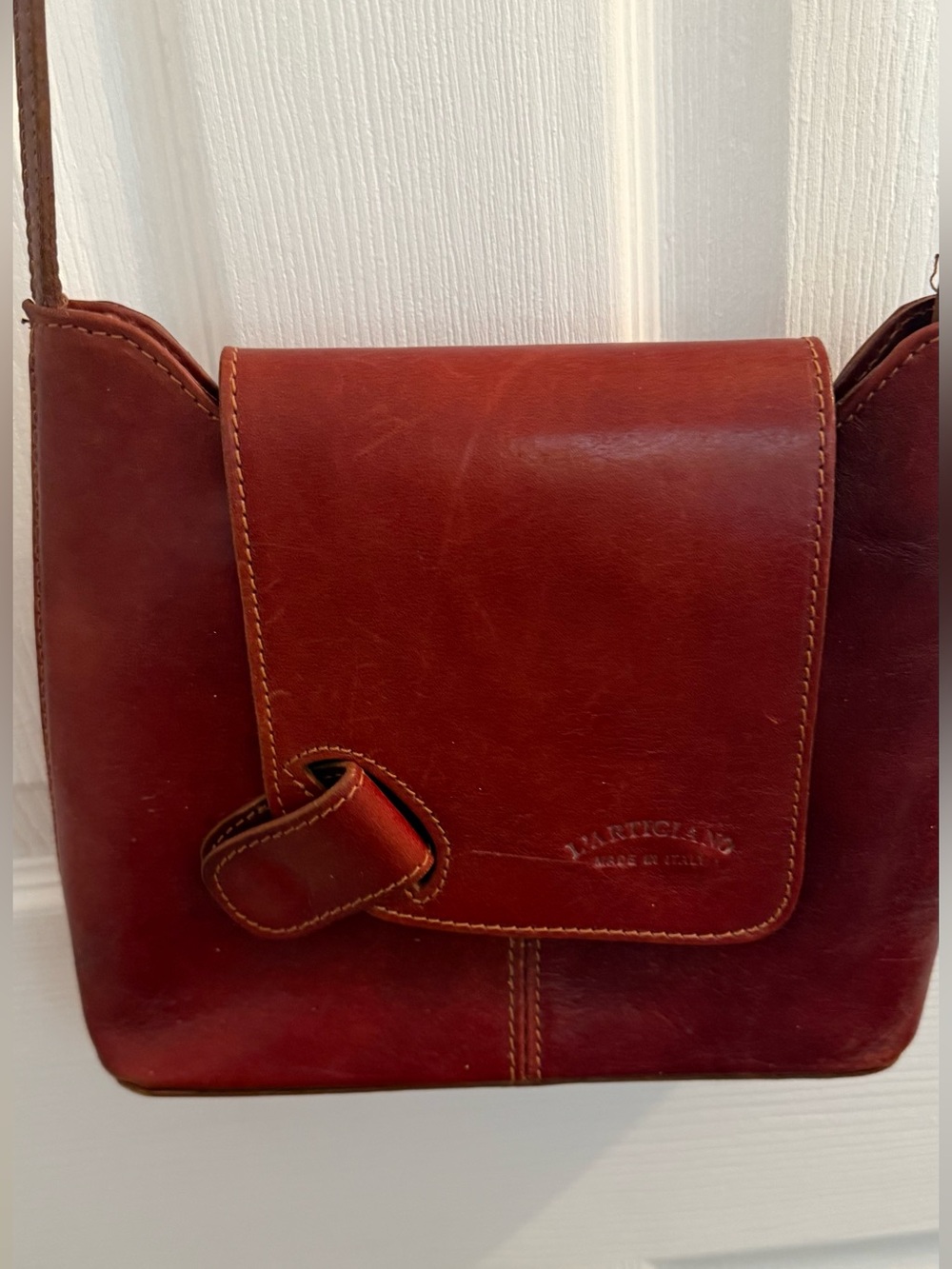Handmade Leather Shoulder Bag in Deep Brown -